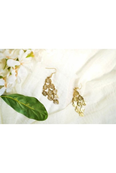 Chandni golden leaf hanging ear ring